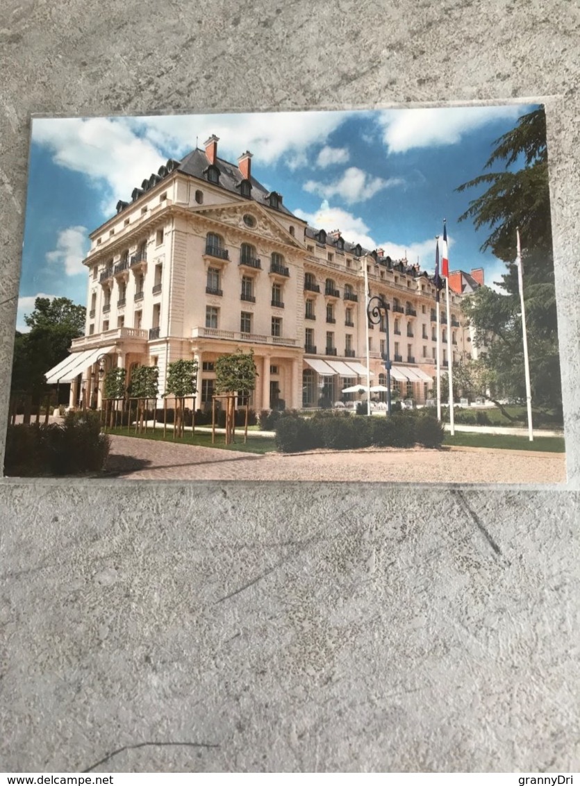 78  Versailles 2013 Hotel Trianon Palace -cpm - Versailles