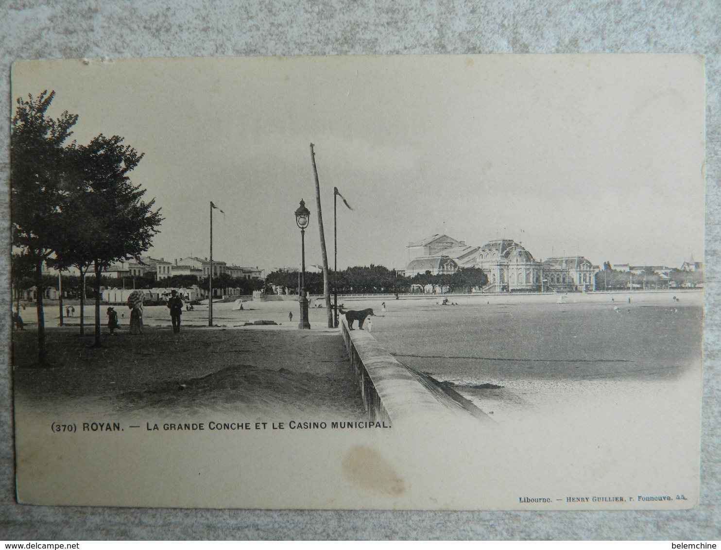 ROYAN              LA GRANDE CONCHE ET LE CASINO MUNICIPAL - Royan