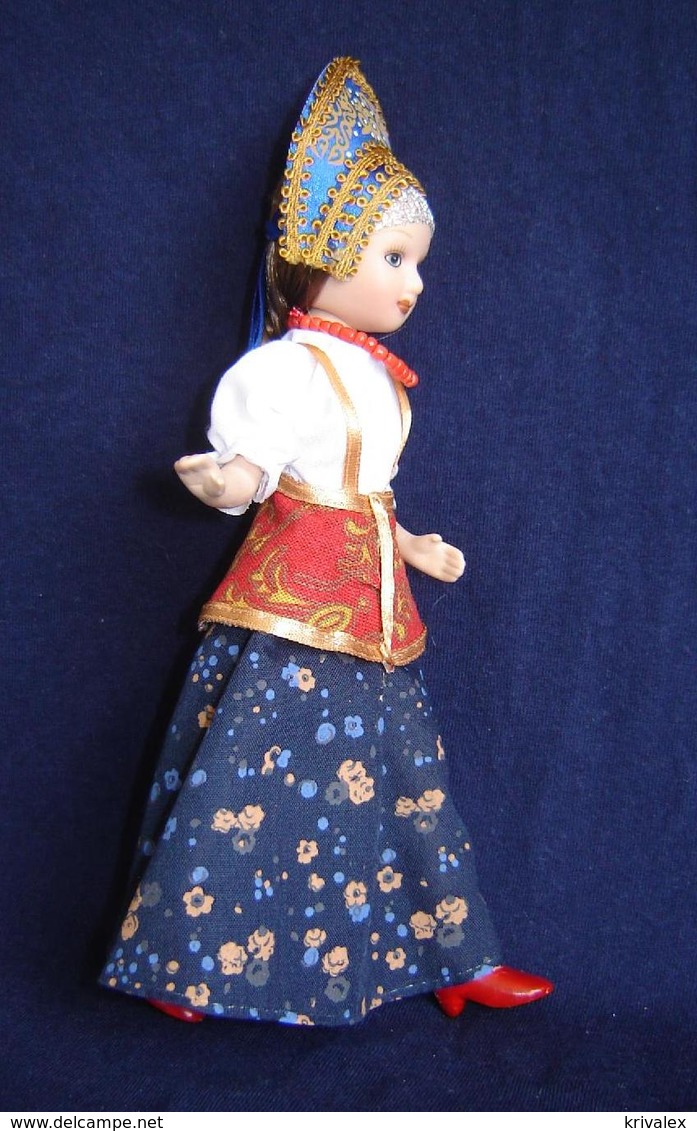 Porcelain Doll In Cloth Dress - Yaroslav - City Province  Province  - Russian Federation - Dolls