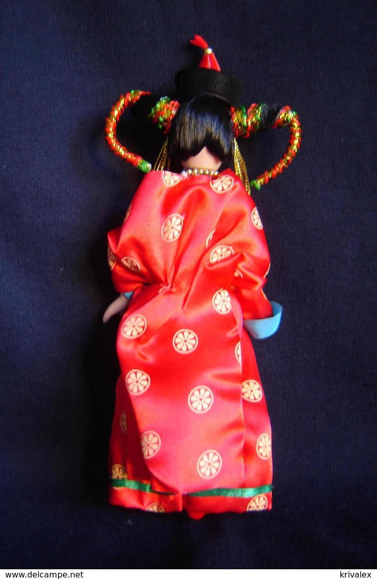 Porcelain Doll In Cloth Dress   - Mongolia Republic - Dolls