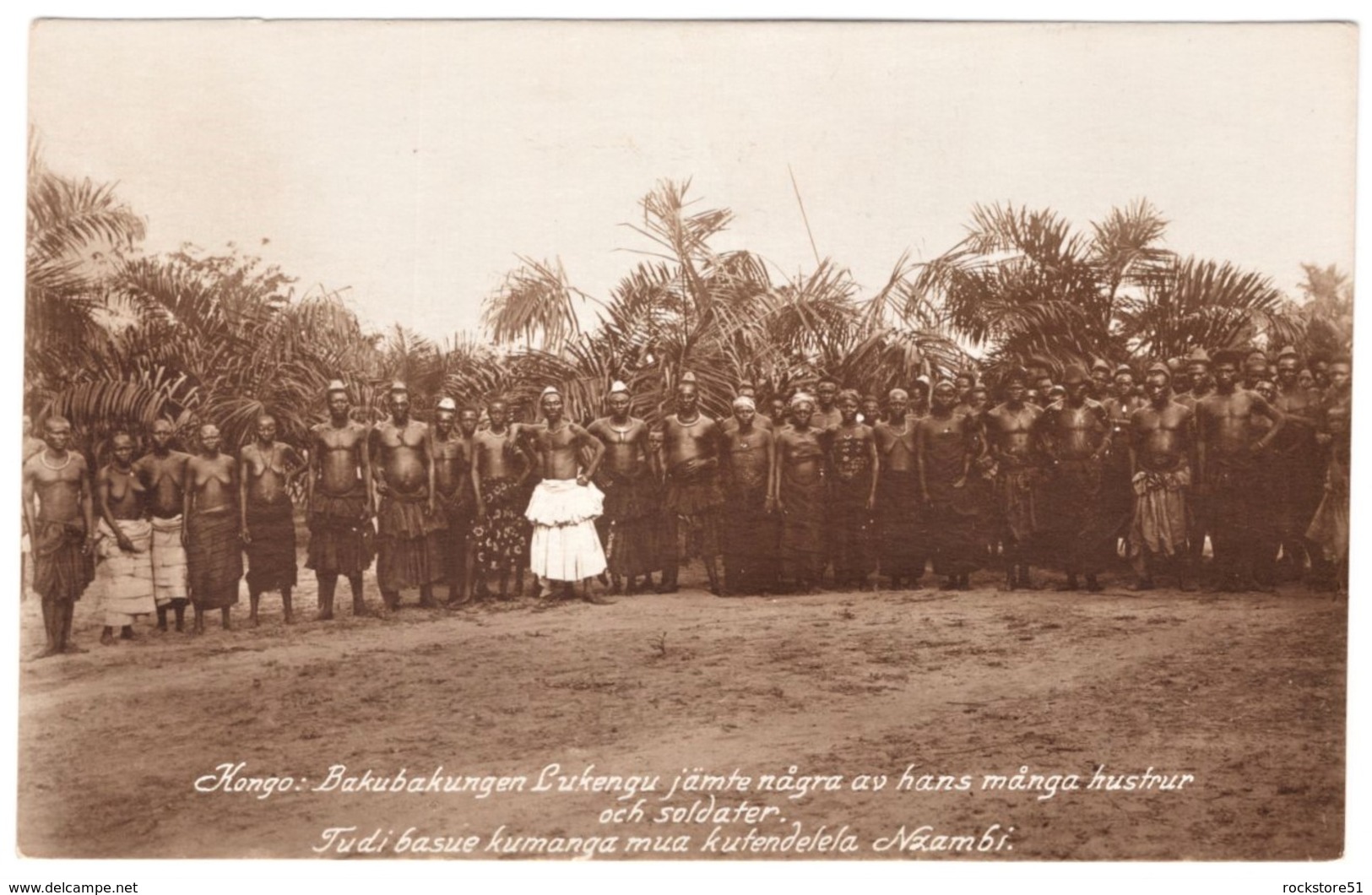 Congo Bakuba-King Lukengu With Som Of His Wifes And Soldiers (1 Postcard 3 Scans) - Personen