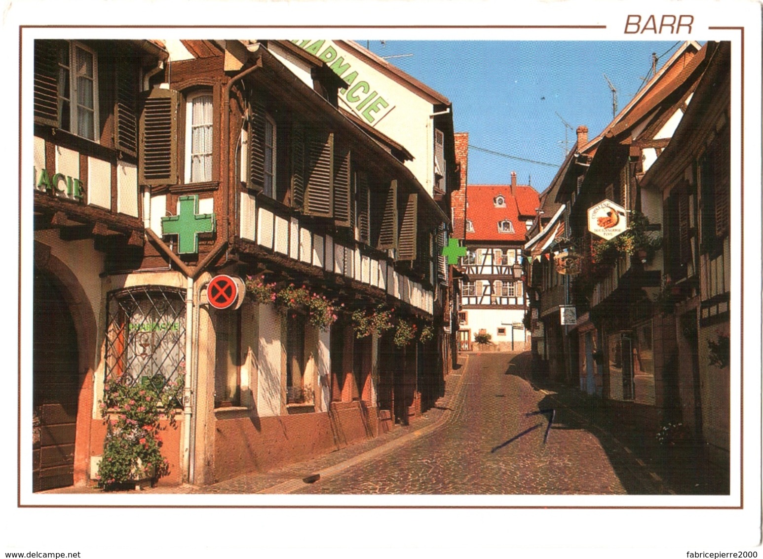 CPM 67 (Bas-Rhin) Barr - Rue Des Maréchaux, Boulangerie Et Pharmacie TBE - Barr
