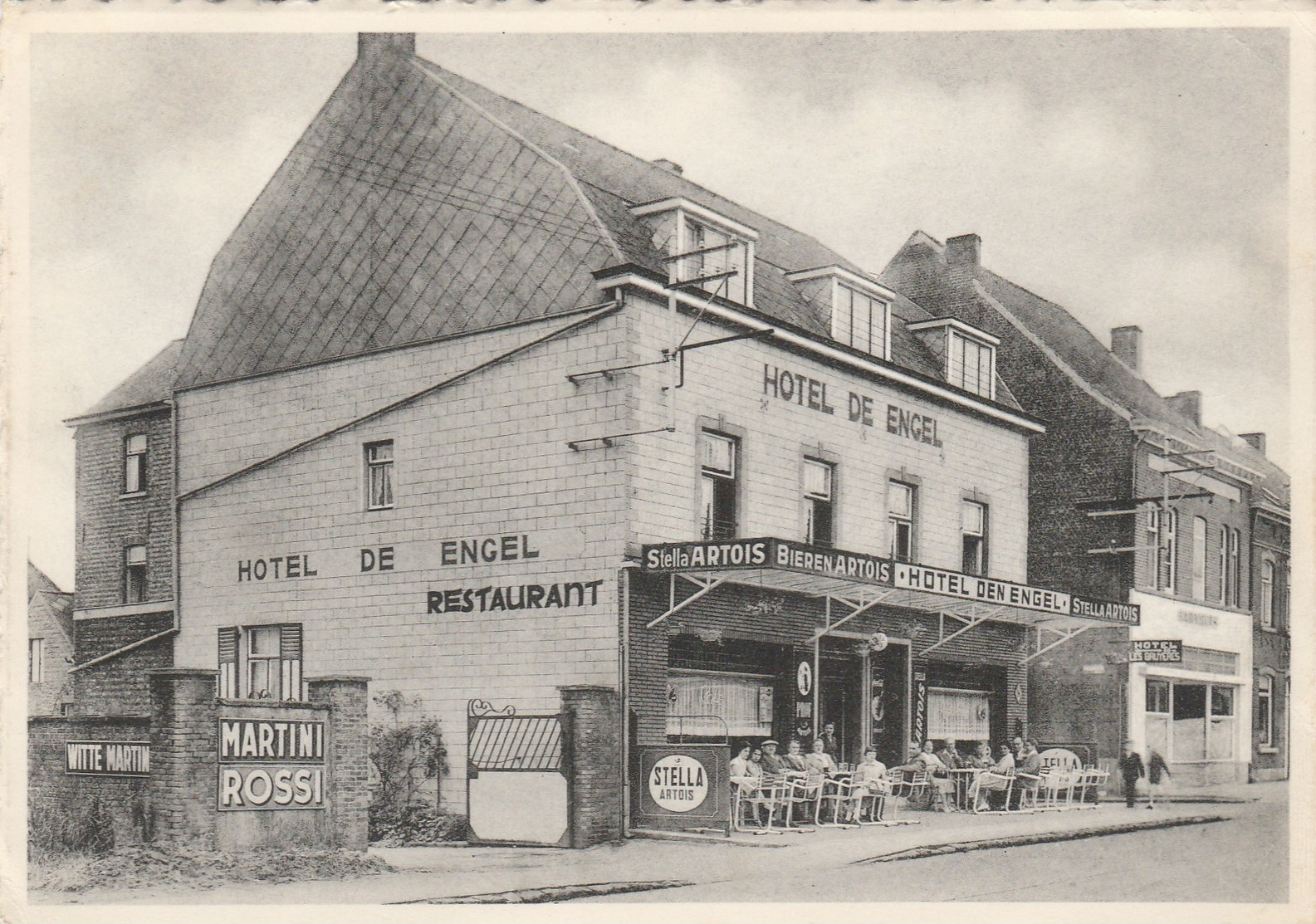 Averbode , Hotel " De Engel " M. Corens-Wollants ,( Café , Pub Bière  Stella Artois , Brasserie + Martini Rossi ) - Scherpenheuvel-Zichem