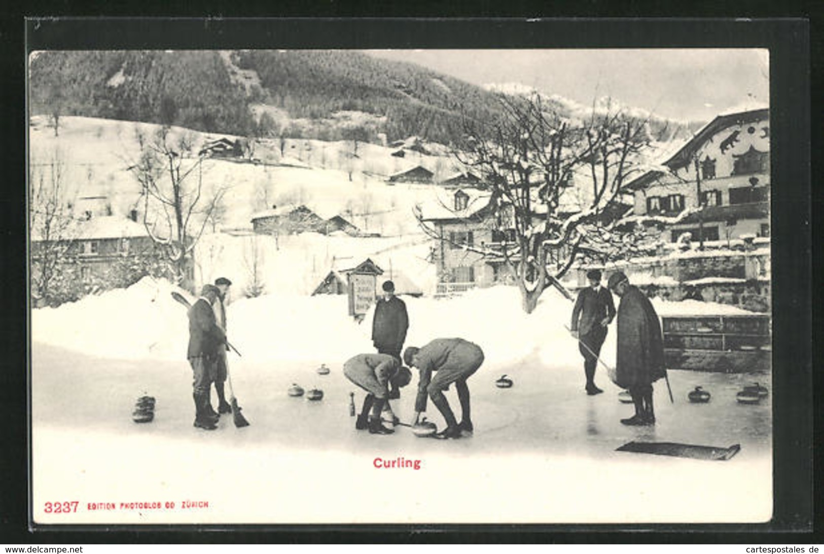 AK Männer Spielen Curling - Winter Sports