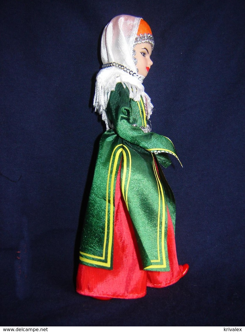 Porcelain Doll In Cloth Dress -Armenia  Republic - - Dolls