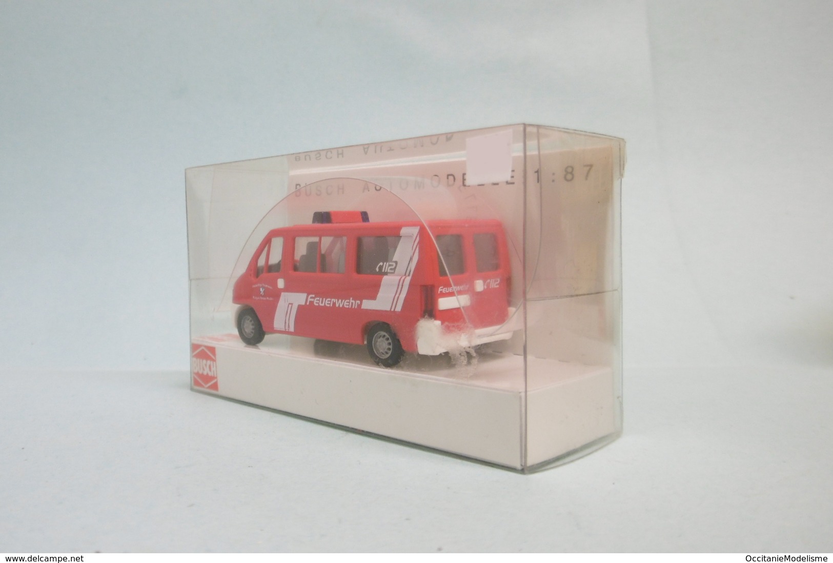 Busch - PEUGEOT BOXER Feuerwehr Pompiers Camionnette Réf. 47382 Neuf HO 1/87 - Scale 1:87