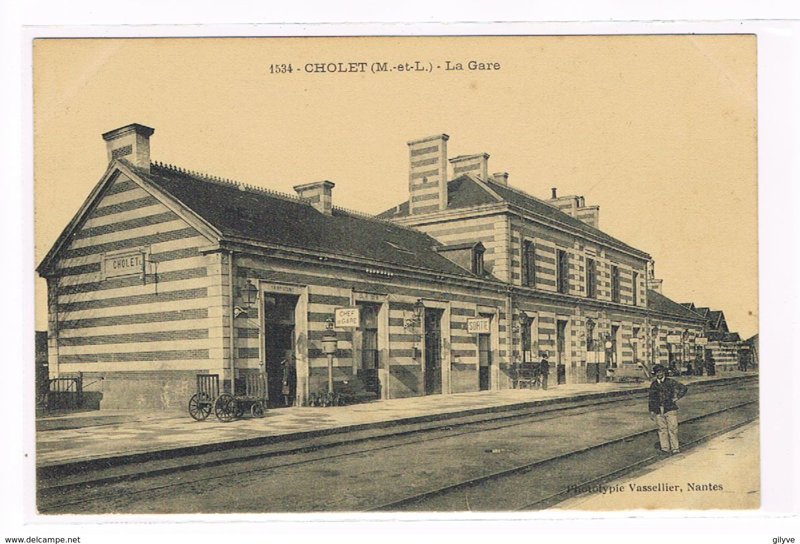 CPA. Cholet. Intérieur De La Gare.  (426) - Cholet