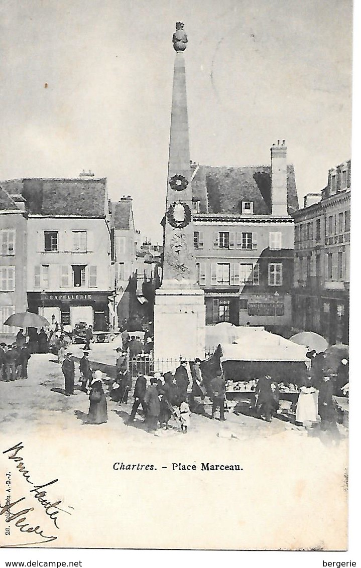 12/25     28   Chartres      Place Marceau  Un Jour De Marché - Chartres