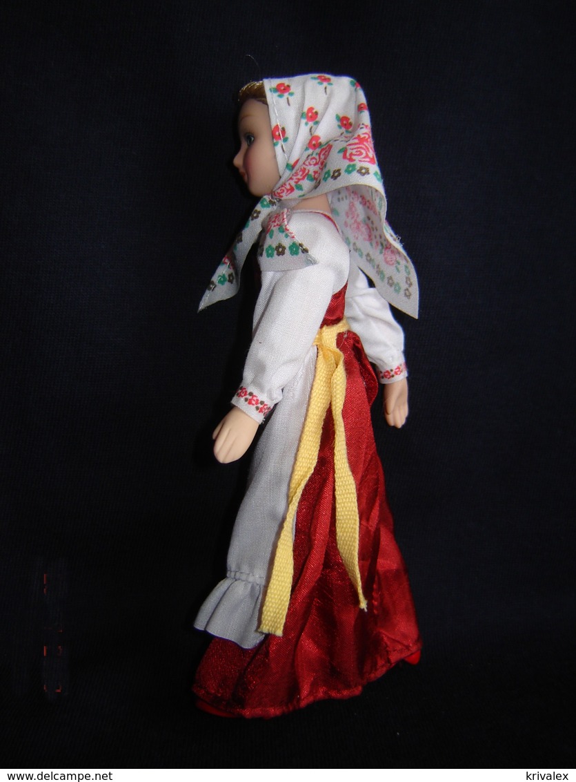 Porcelain Doll In Cloth Dress Vologda City Province -  Russian Federation - Dolls