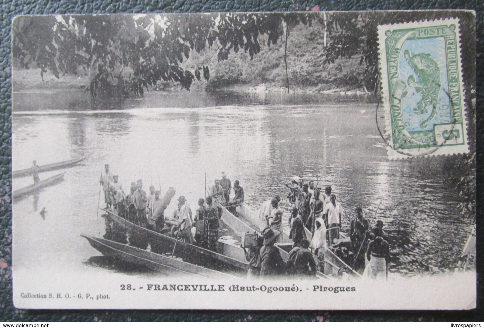 Gabon  Franceville Pirogues Haut Ougoué Cpa Timbrée - Gabon