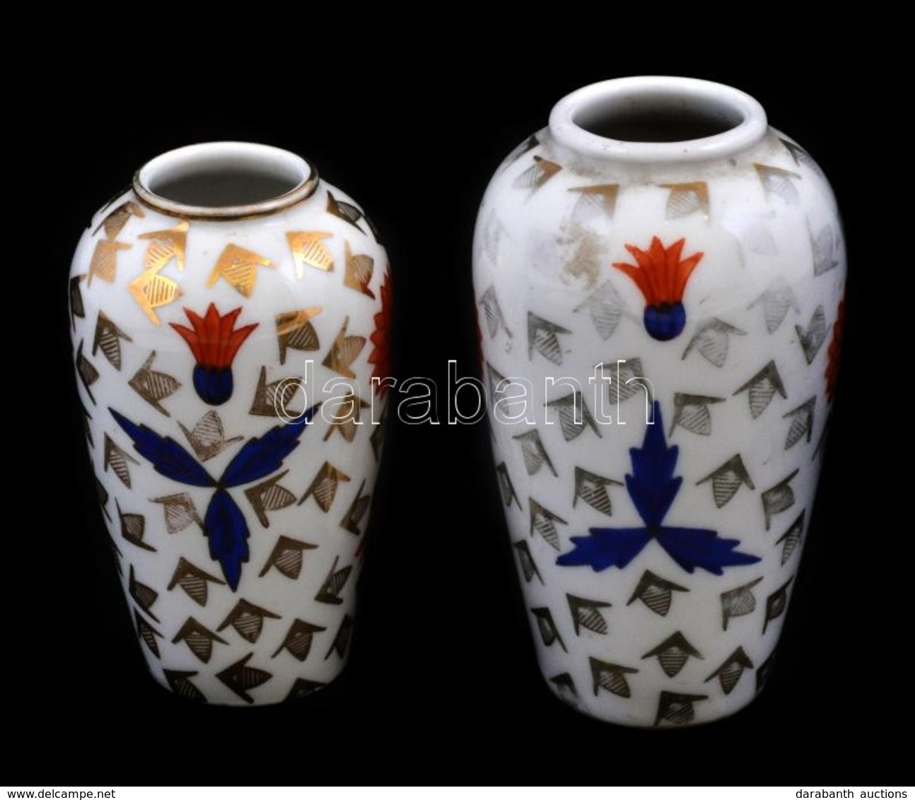 Zsolnay Keleti Mintás Porcelán Vázák 2 Db, Egyik Erősebben Kopott. Jelzettek. 10 Cm, 11,5 Cm - Sonstige & Ohne Zuordnung