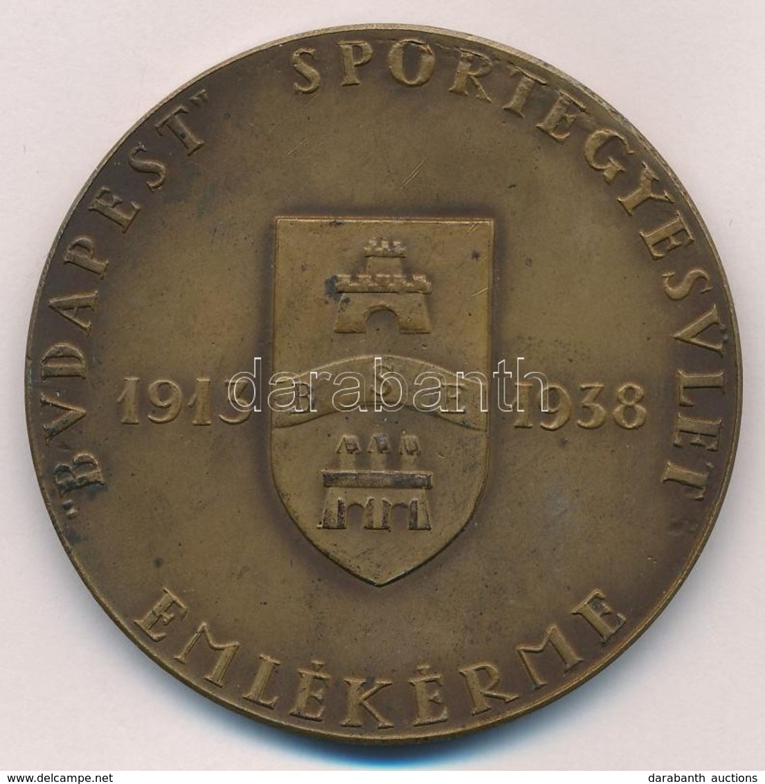 Madarassy Walter (1909-1994) 1938. ' 'Budapest' Sportegyesület Emlékérme 1912-1938' Br Emlékérem (59mm) T:2 - Ohne Zuordnung