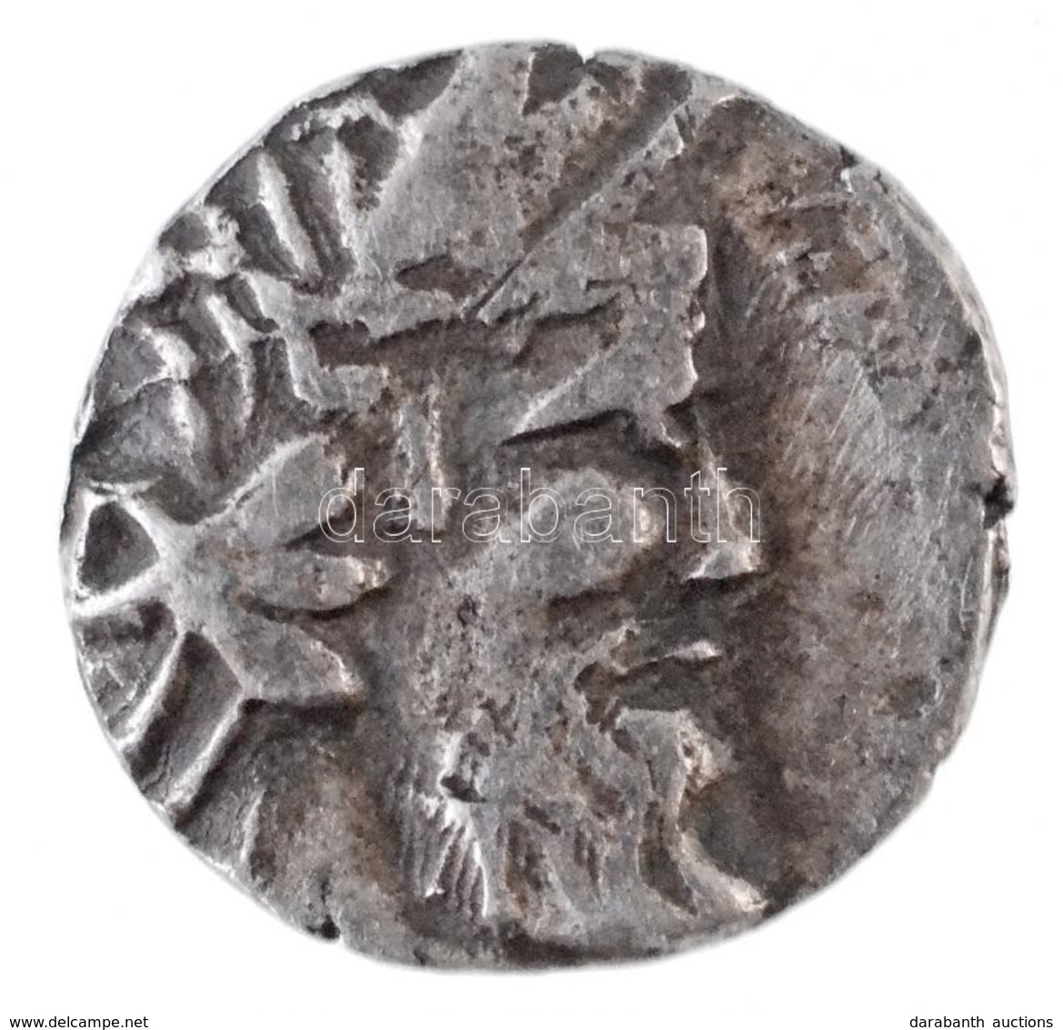 Azonosítatlan ókori Ezüstérme (1,87g) T:2-
Unidentified Ancient Silver Coin 'Bearded Head Right / Horseman With Lance' ( - Non Classés
