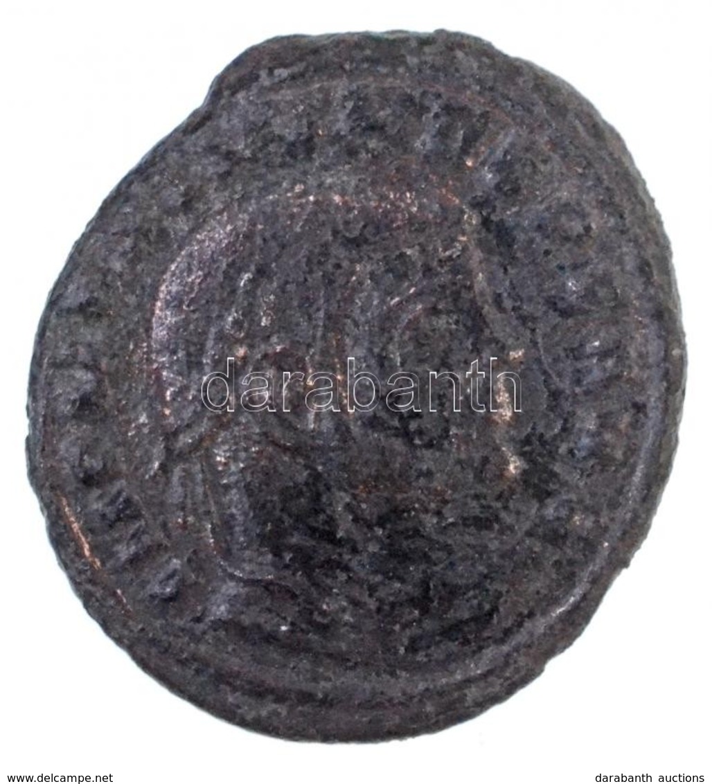 Római Birodalom / Siscia / II. Maximinus 310-313. AE Follis (6,99g) T:2-
Roman Empire / Siscia / Maximinus II 310-313. A - Ohne Zuordnung