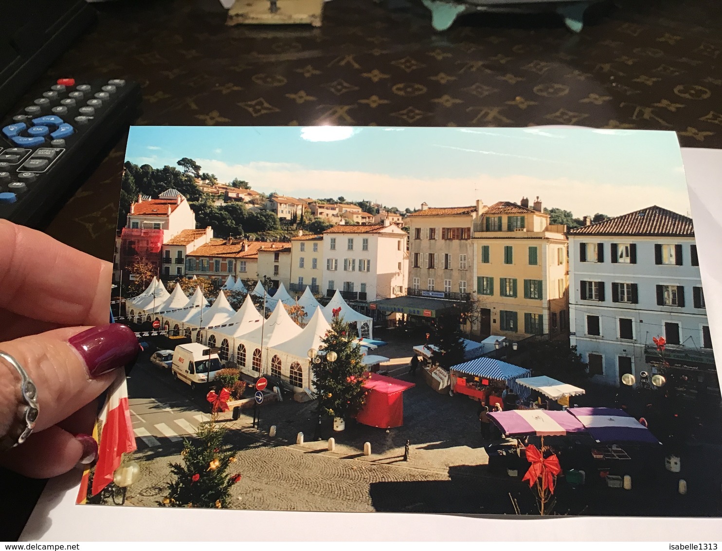 Photo Couleur Place Jean-Jaurès Ollioules Marché De Noël - Personnes Anonymes