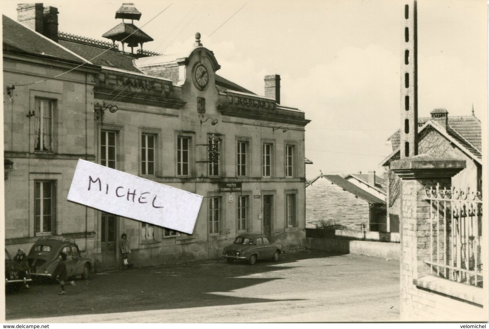 Ardennes.VANDY. 1962. Le Bureau Des Postes, Mairie-école - Other & Unclassified