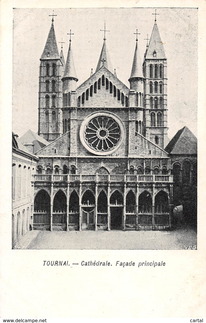 TOURNAI - Cathédrale.  Façade Principale - Doornik