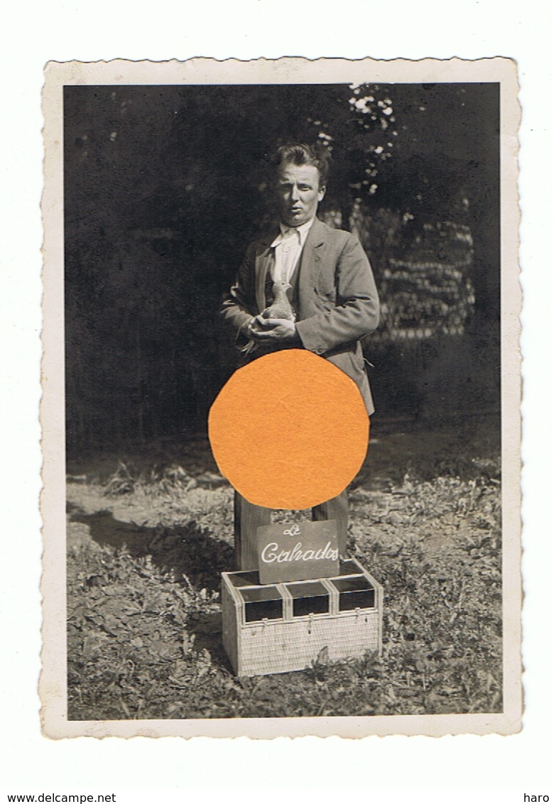 Photo ( 8 X 12 Cm) D'un Colombophile Avec Son Pigeon , Certainement Un Champion - Colombophilie (b274) - Autres & Non Classés