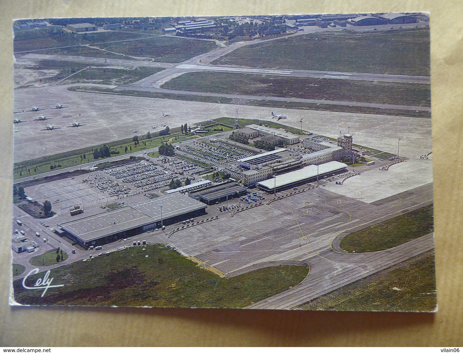 AEROPORT / AIRPORT / FLUGHAFEN    BORDEAUX MERIGNAC - Aerodromi