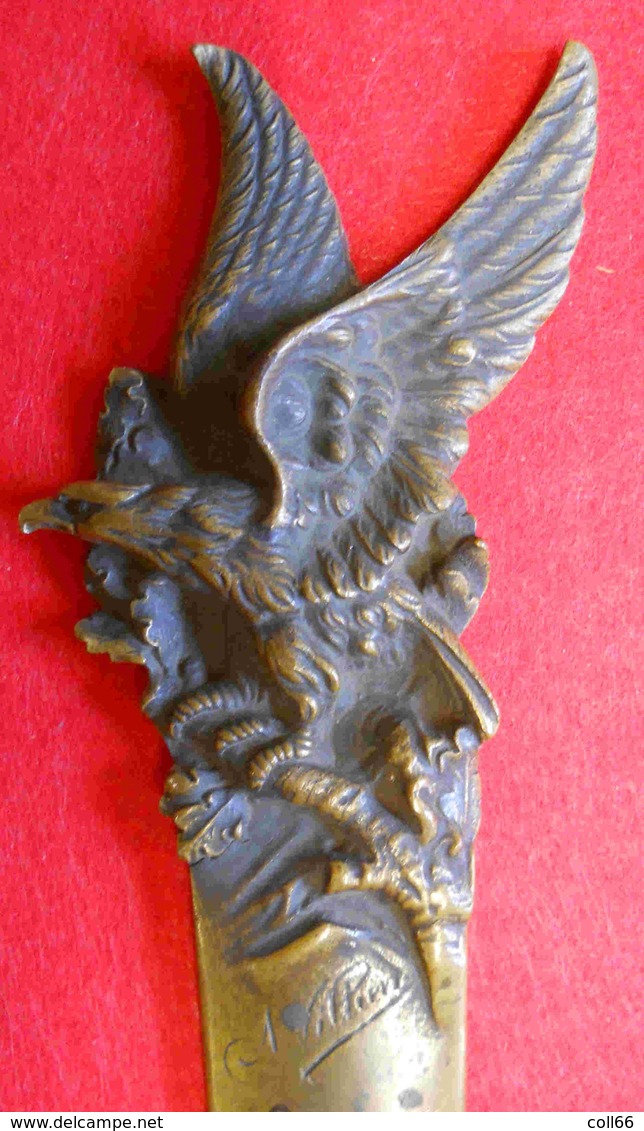 Magnifique Ouvre-Lettres Aigle En Bronze Signé 249 Grammes Long 31.5x5 Cm A.Villien Ou Vihien Viltien Dans Son Jus - Apri Lettere