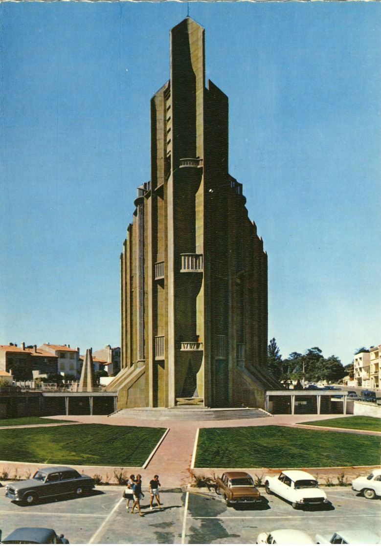 CPM Royan L'église Notre Dame - Royan