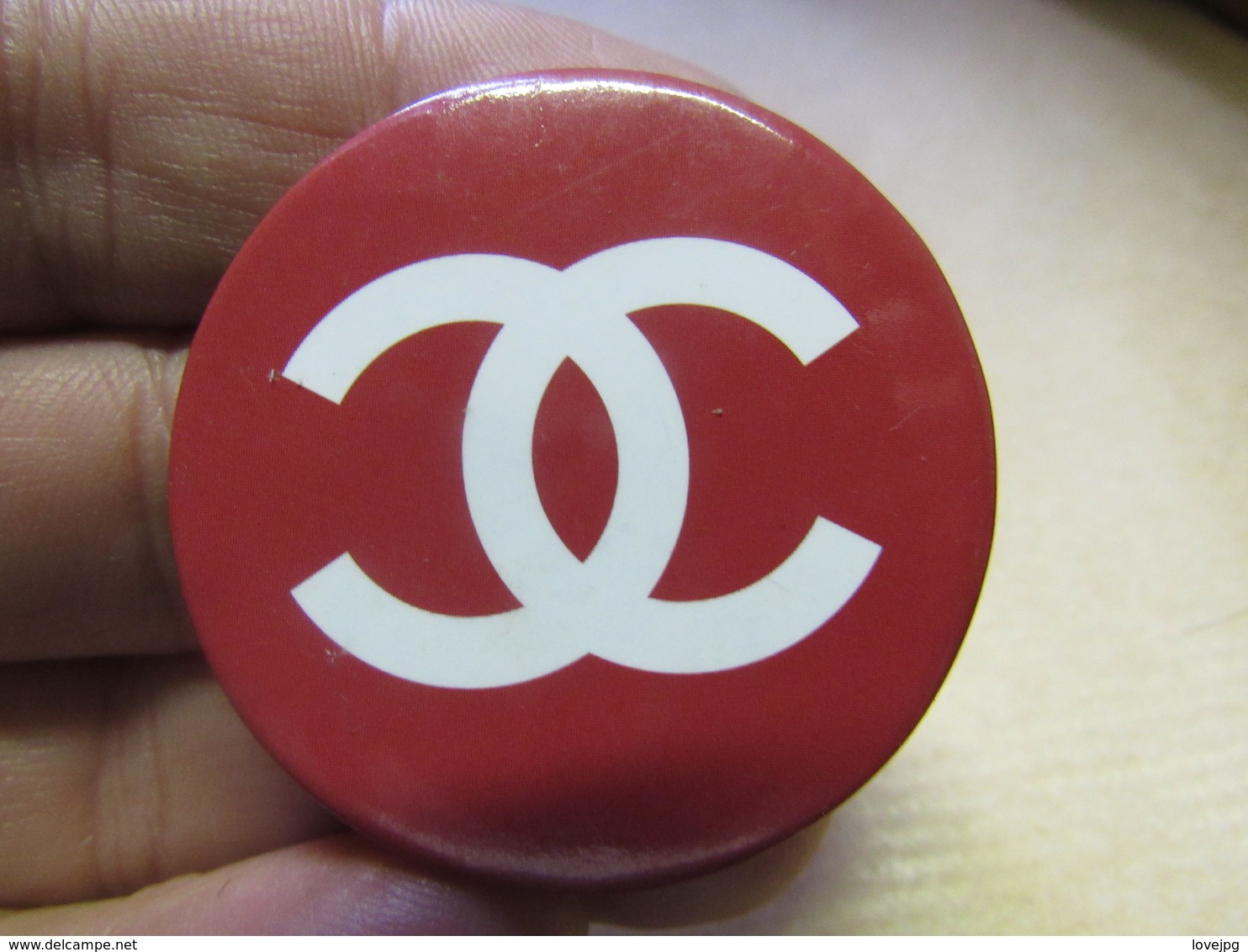 CHANEL BADGE - Accessoires