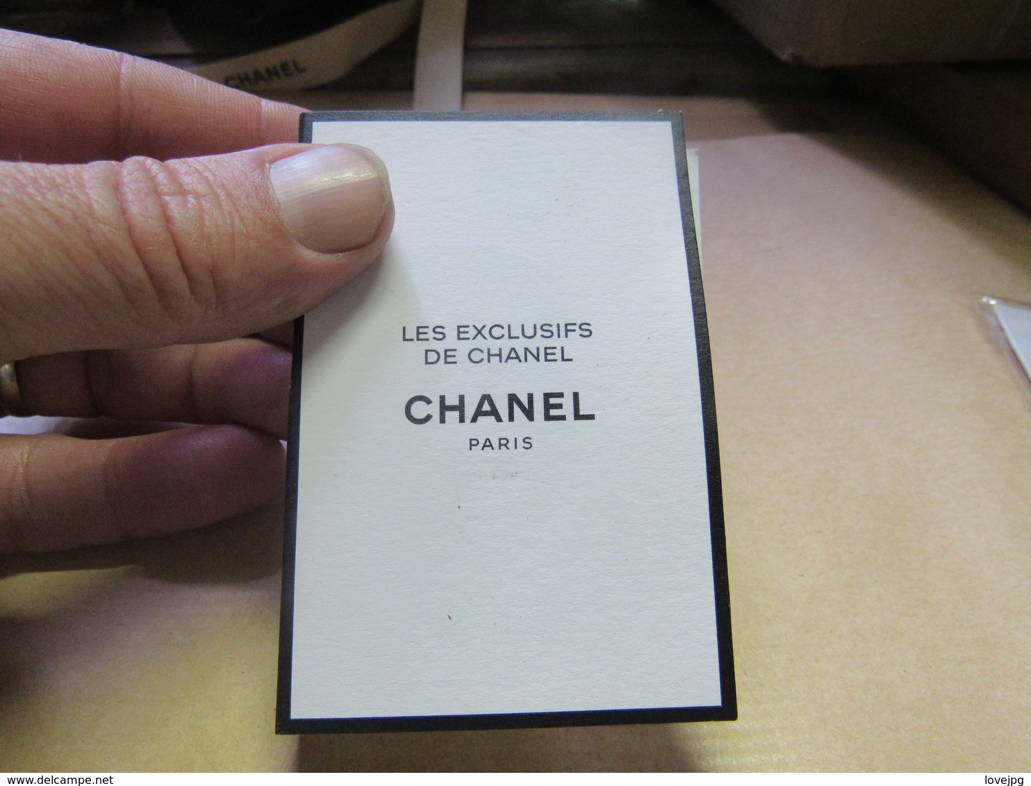 TUBE CHANEL LES EXCLUSIFS - Echantillons (tubes Sur Carte)