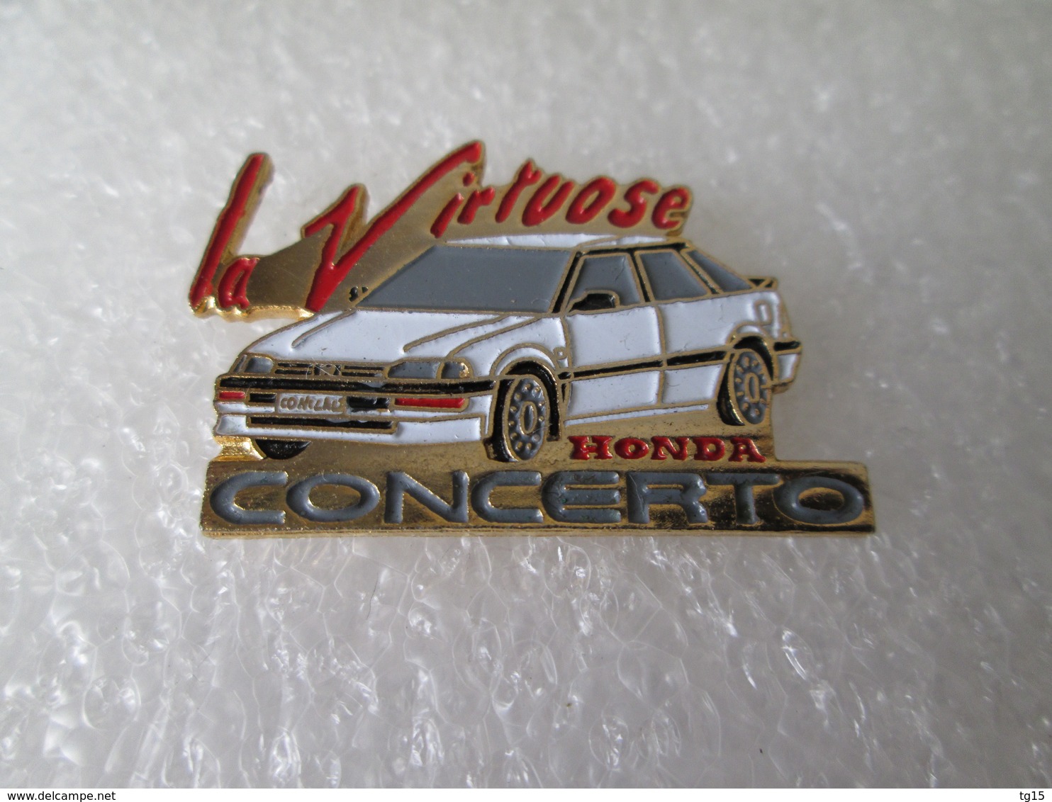 PIN'S    HONDA   CONCERTO  LA VIRTUOSE - Honda