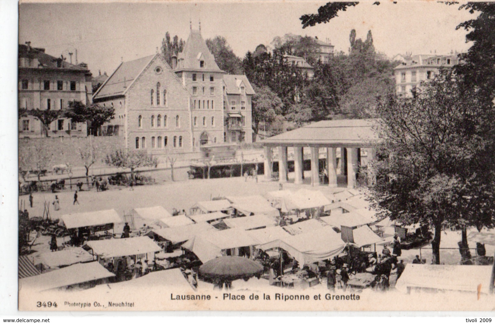 CPA - LAUSANNE - Place De La Riponne Et Grenette - Lausanne