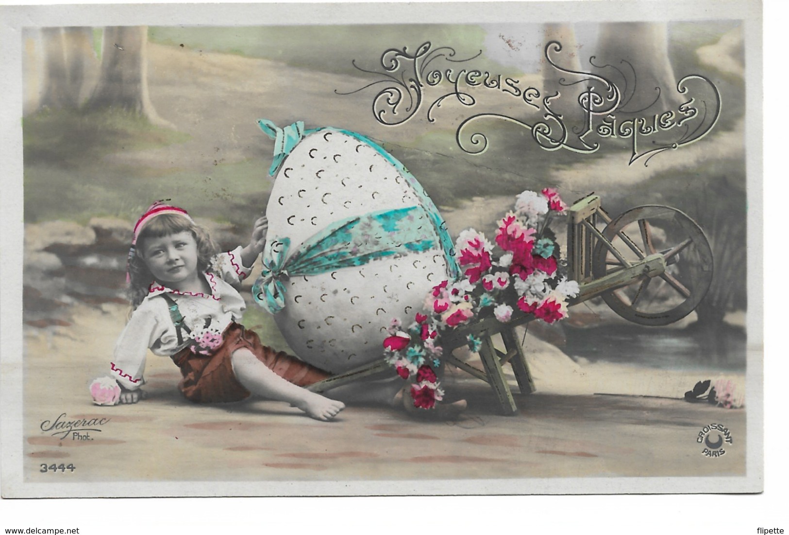L170A241 - Joyeuses Pâques - Garçonnet Avec Un Gros Oeuf Tombé D'une Brouette - Croissant  N°3444  - Sazerac Photo - Pâques