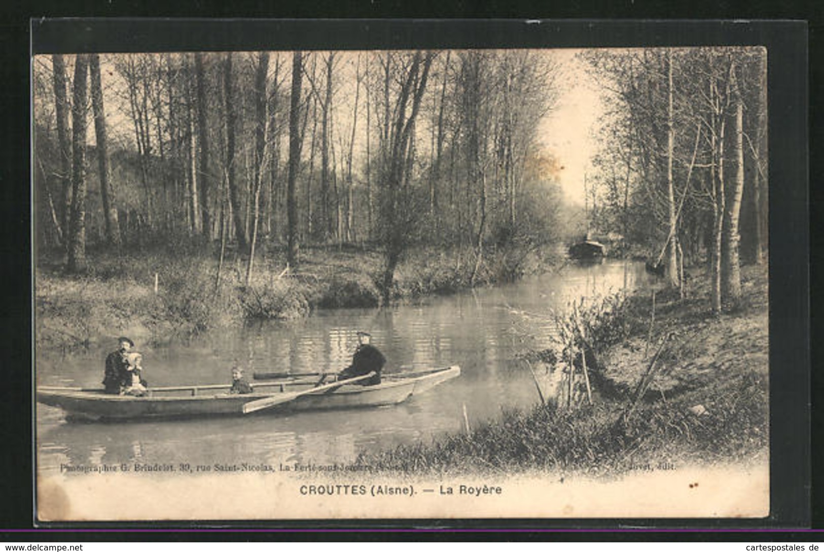 CPA Crouttes, La Royere - Autres & Non Classés