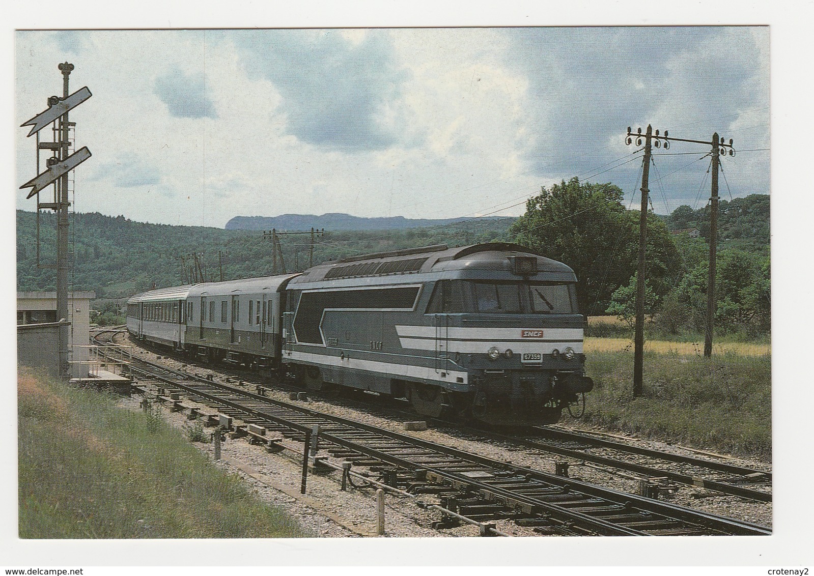 TRAIN Arrivée En Gare De Veynes Vers Gap Du Train Express LES ECRINS Locomotive SNCF BB 67359 VOIR Signaux VOIR DOS - Gap