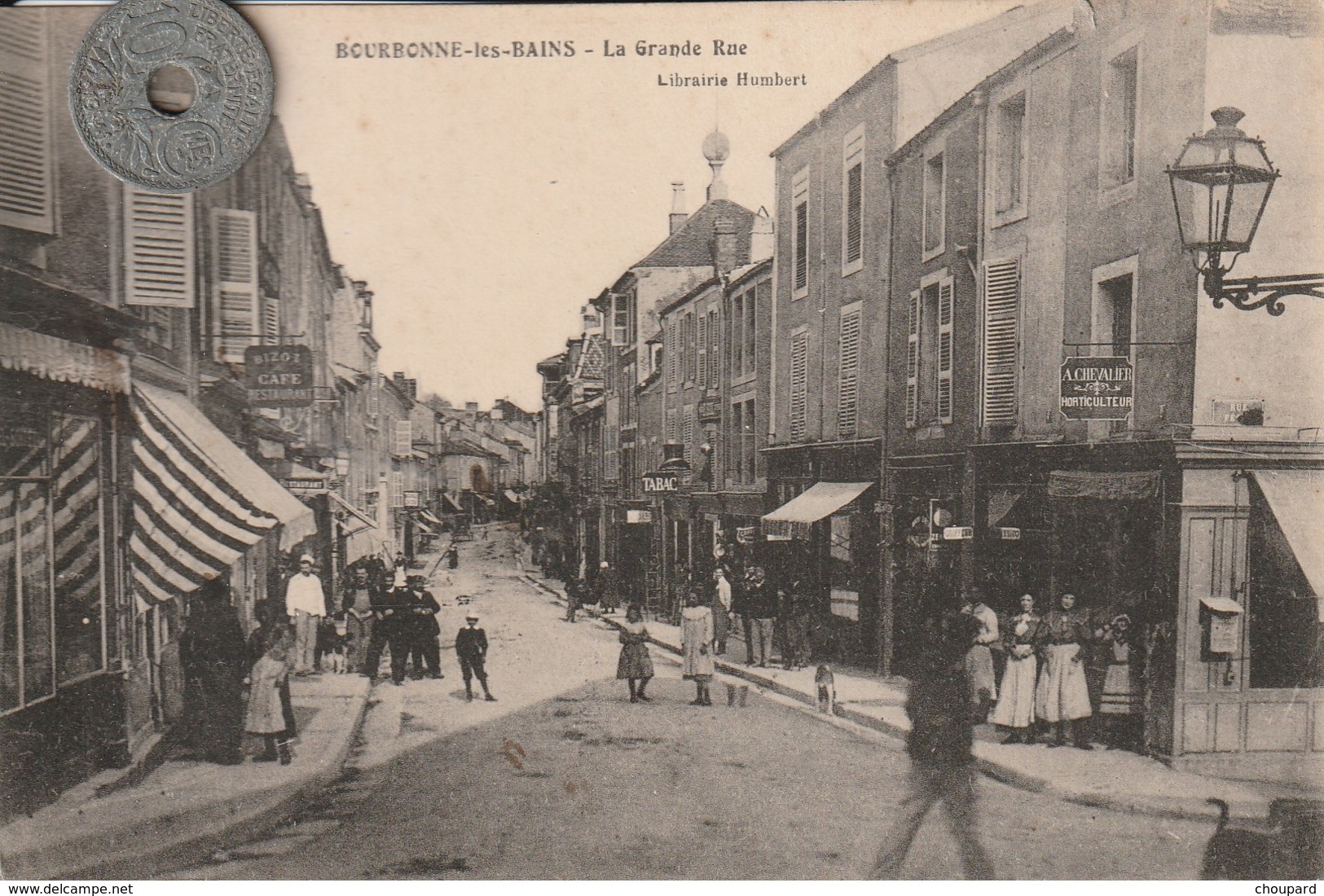 52- Carte Postale Ancienne De   BOURBONNE LES BAINS   La Grande Rue - Bourbonne Les Bains