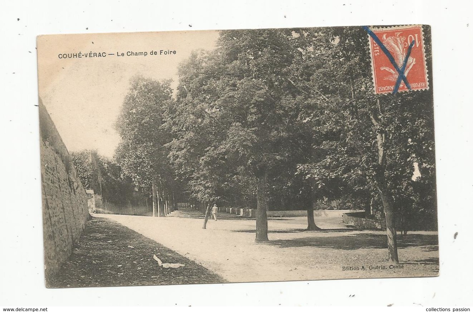 Cp, 86,  COUHE-VERAC , Le Champ De Foire - Couhe