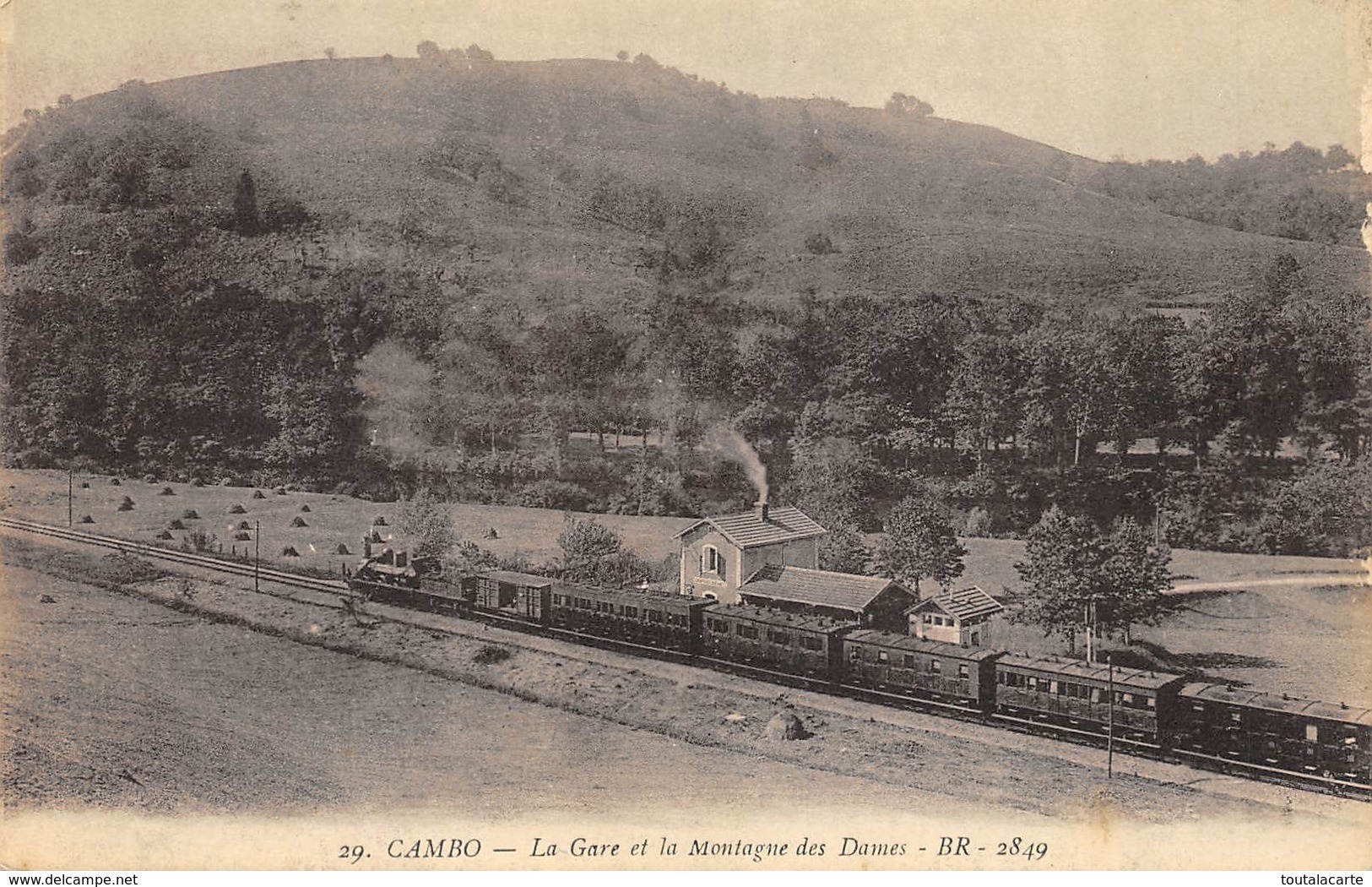 CPA 64 CAMBO LA GARE ET LA MONTAGNE DES DAMES - Cambo-les-Bains