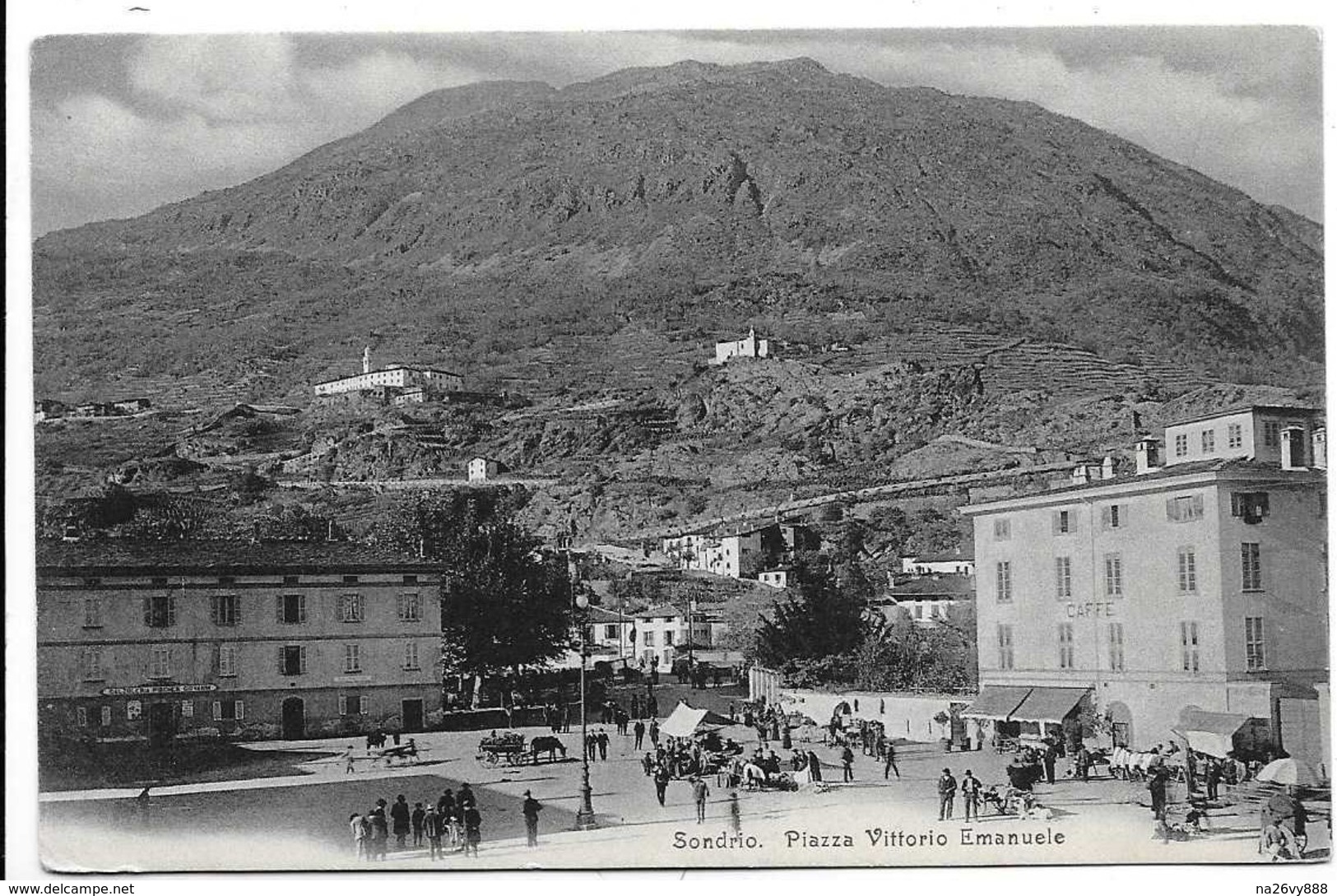 Sondrio - Piazza Vittorio Emanuele - Mercato. - Sondrio