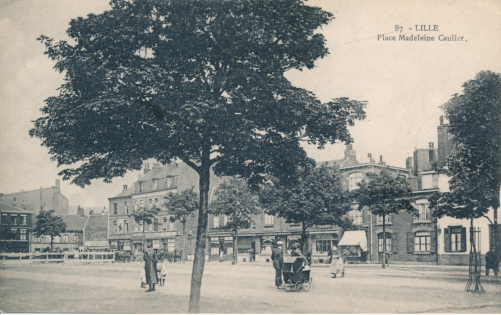 Lille Fives La Cigogne 87 Place Madeleine Caulier état Neuf - Lille