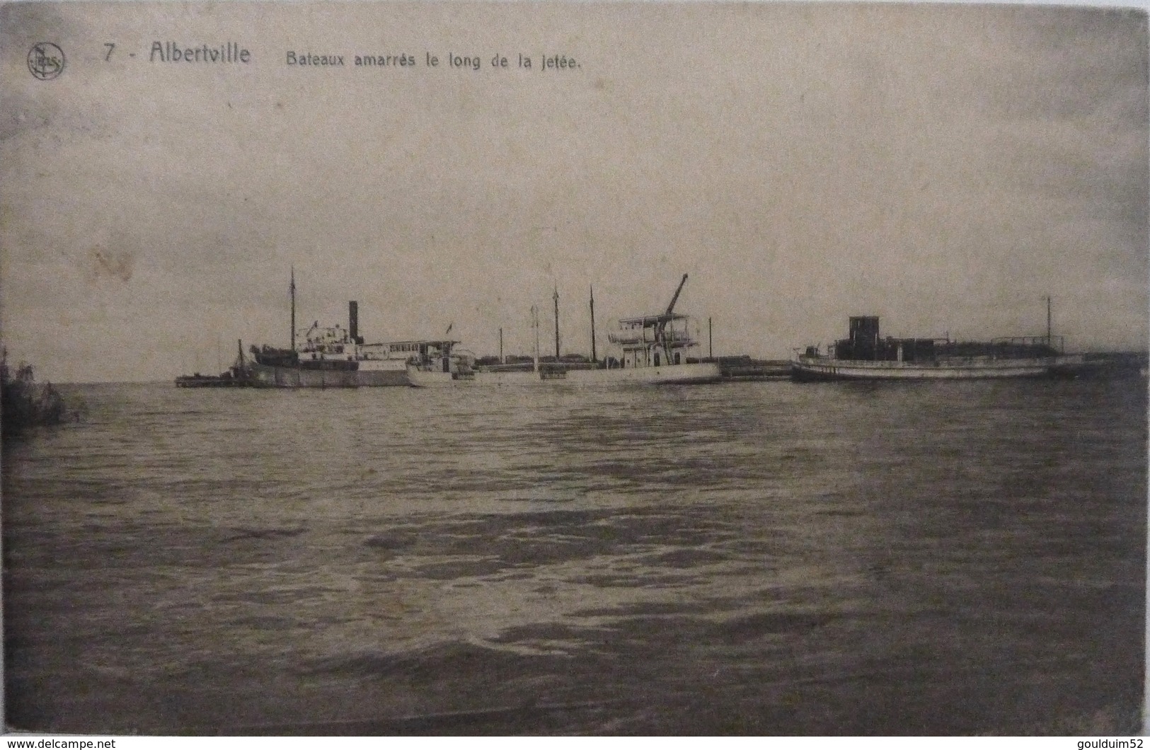 Albertville : Bateaux Amarrés Le Long De La Jetée - Belgisch-Kongo