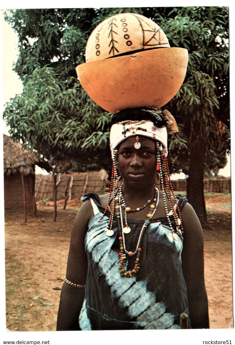 Mandinska Newly-wed Girl In Gambia - Gambia