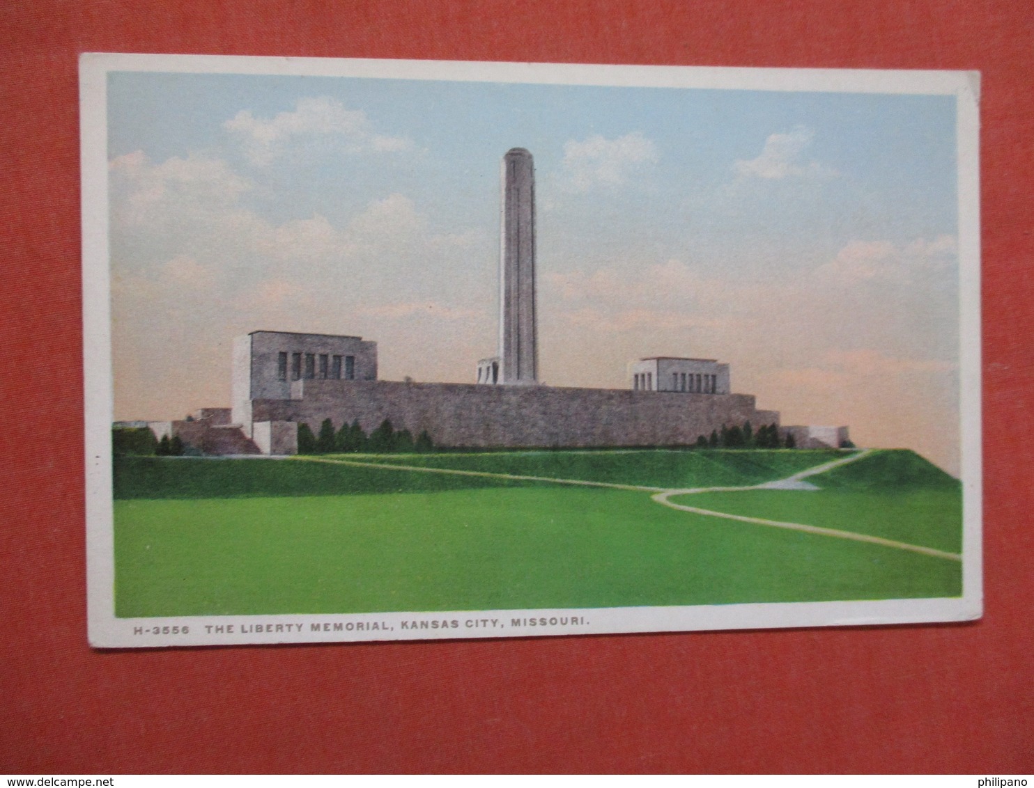 Fred Harvey H 3556 The Liberty Memorial  Kansas City – Missouri  Ref 3841 - Kansas City – Missouri