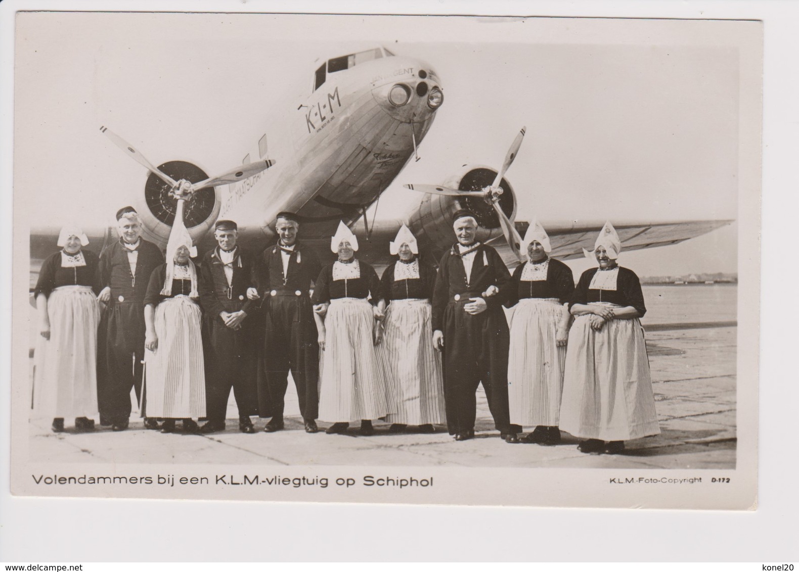 Vintage Rppc KLM K.L.M Royal Dutch Airlines Douglas Dc-2 Aircraft With Dutch Volendammer Costume People No1 - 1919-1938: Fra Le Due Guerre