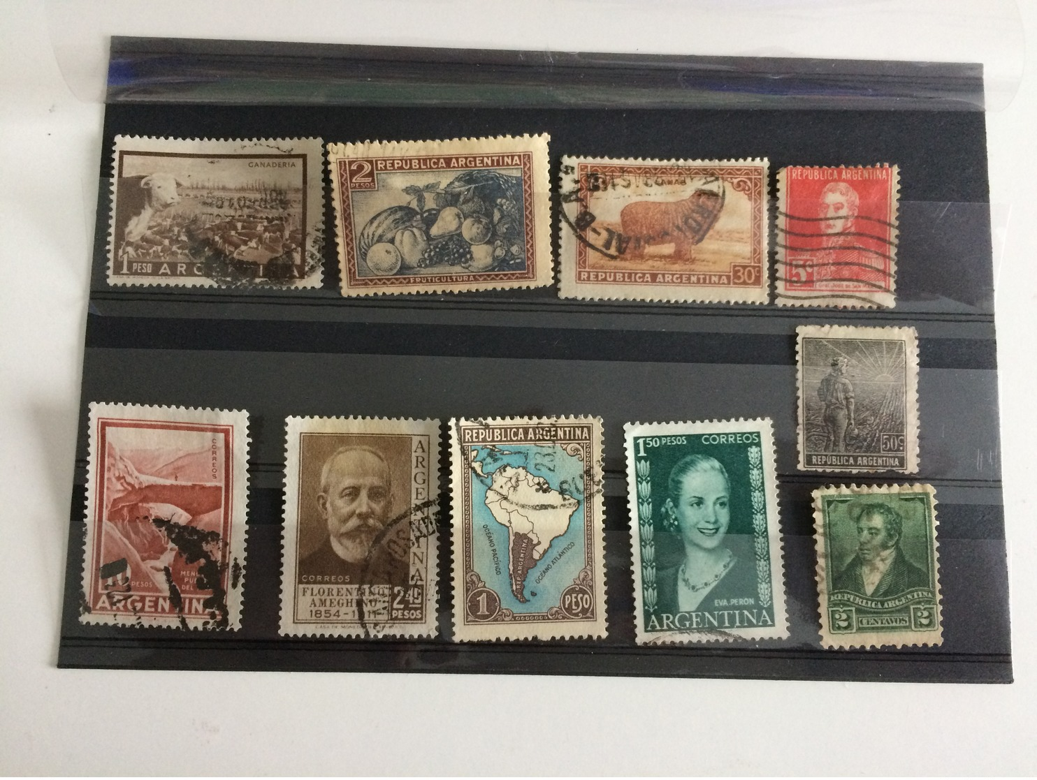Lot timbres oblitérés + neufs +surcharge Pays Monde plusieurs centaines voir photos