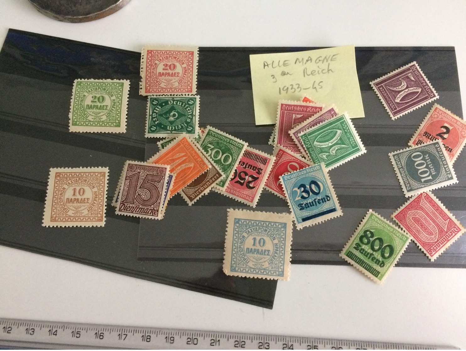 Lot timbres oblitérés + neufs +surcharge Pays Monde plusieurs centaines voir photos