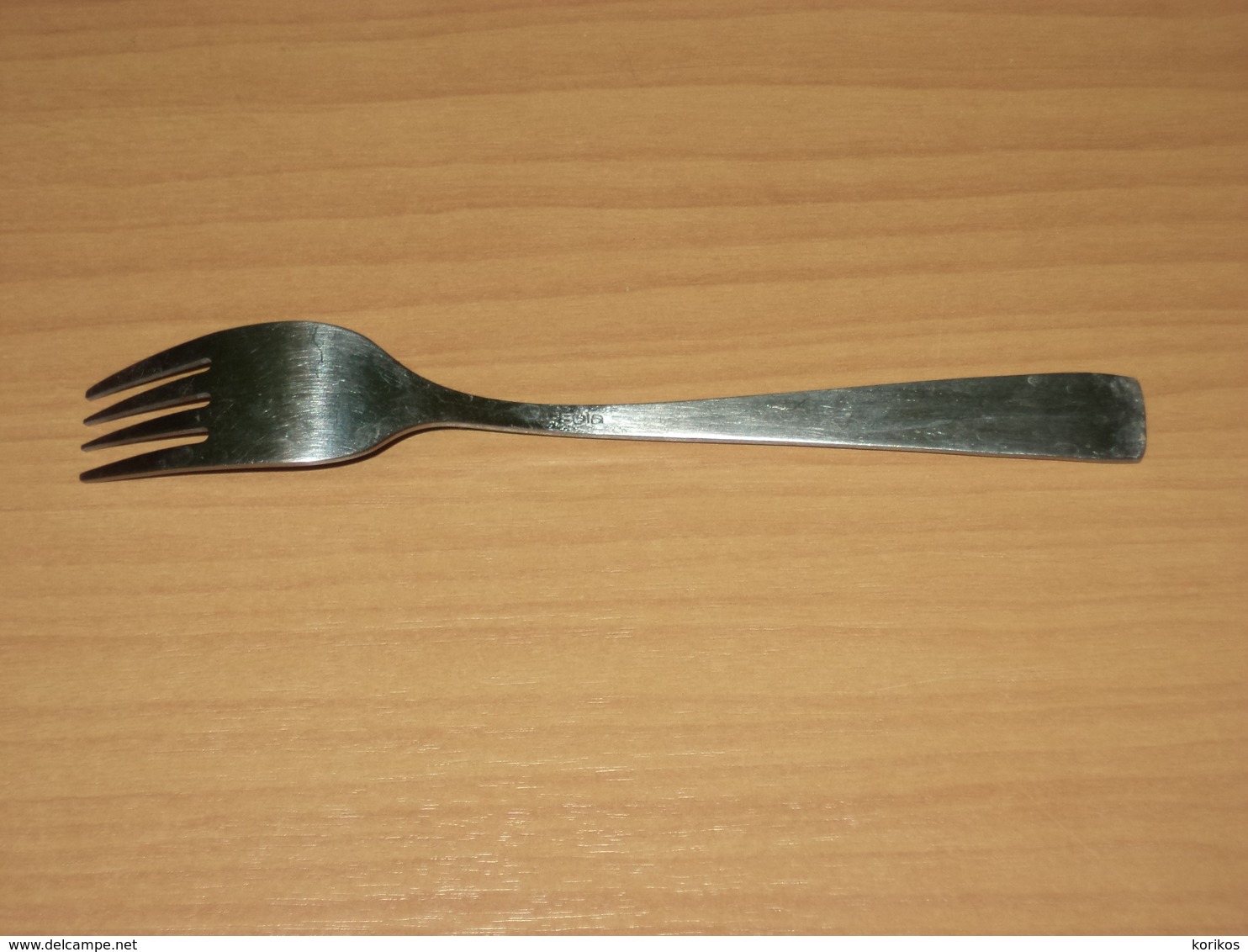 OLYMPIC AIRWAYS FORK – COLLECTIBLE – UTENSIL – GREECE – HELLENIC AIRLINES - Messenwaren