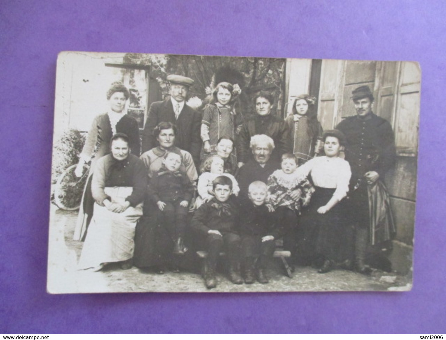 CPA PHOTO GROUPE FAMILLE ENFANTS - Fotografie