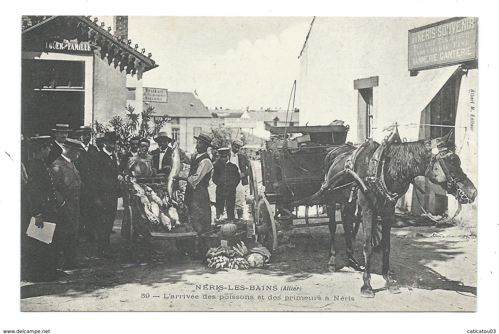 NERIS-LES-BAINS (Allier, 03) L'arrivée Des Poissons Et Des Primeurs à Néris - Attelage Cheval - Gros Plan Animé - Neris Les Bains