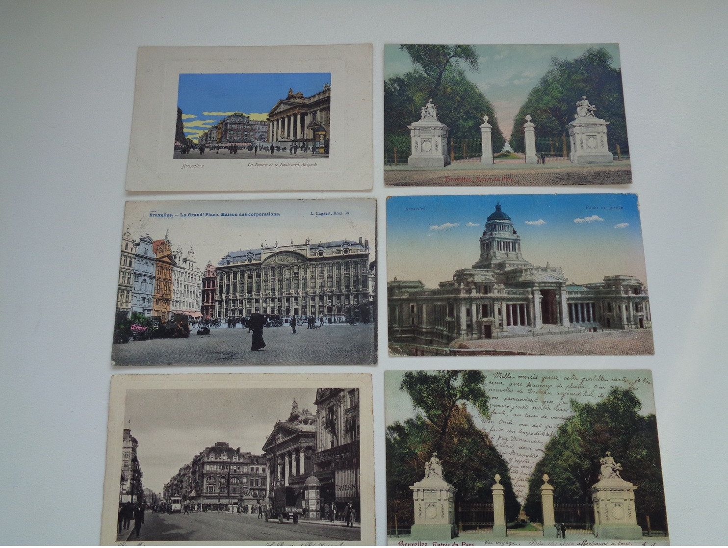 Beau lot de 60 cartes postales de Belgique  Bruxelles      Mooi lot van 60 postkaarten van België  Brussel - 60 scans