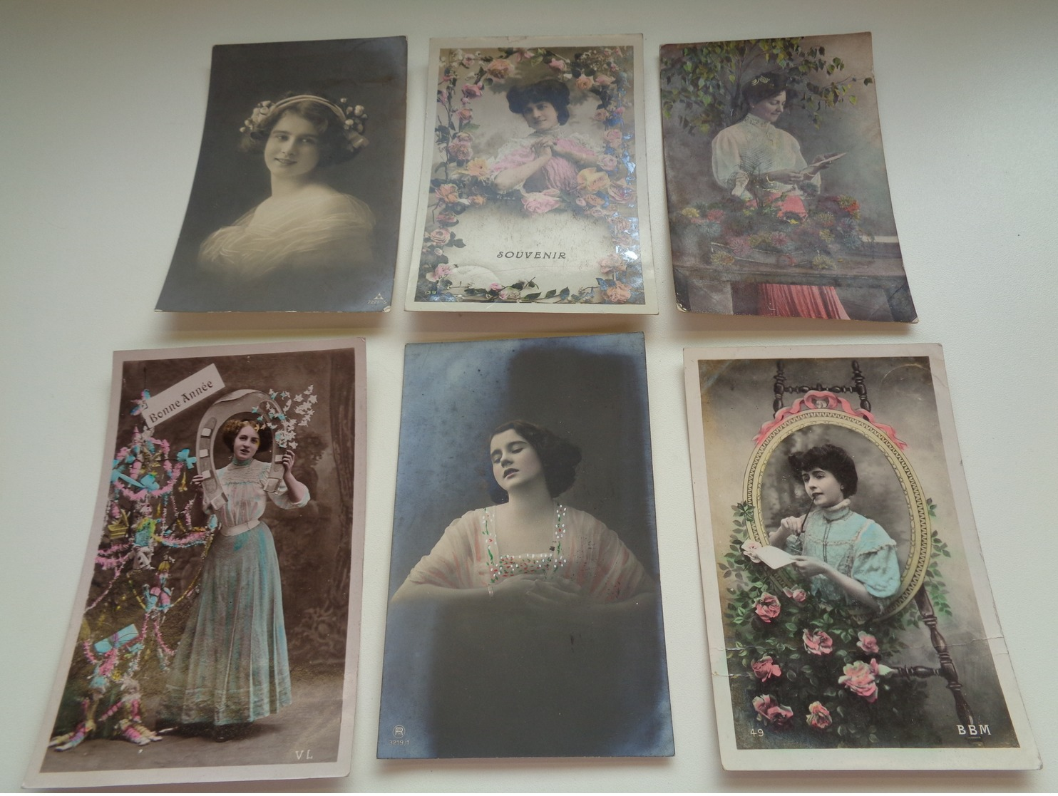 Beau Lot De 60 Cartes Postales De Fantaisie Femmes Femme   Mooi Lot Van 60 Postkaarten Fantasie Vrouwen Vrouw - 60 Scans - 5 - 99 Cartes