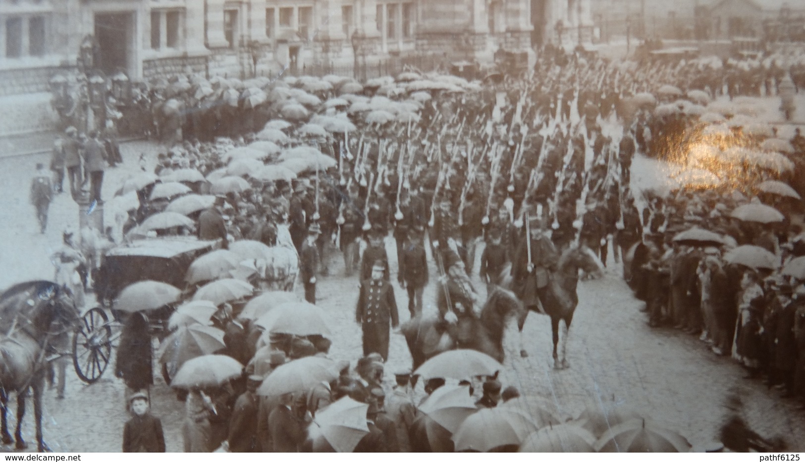 Tournai 1900 Défilé De La Garde Civique. - Uniformen