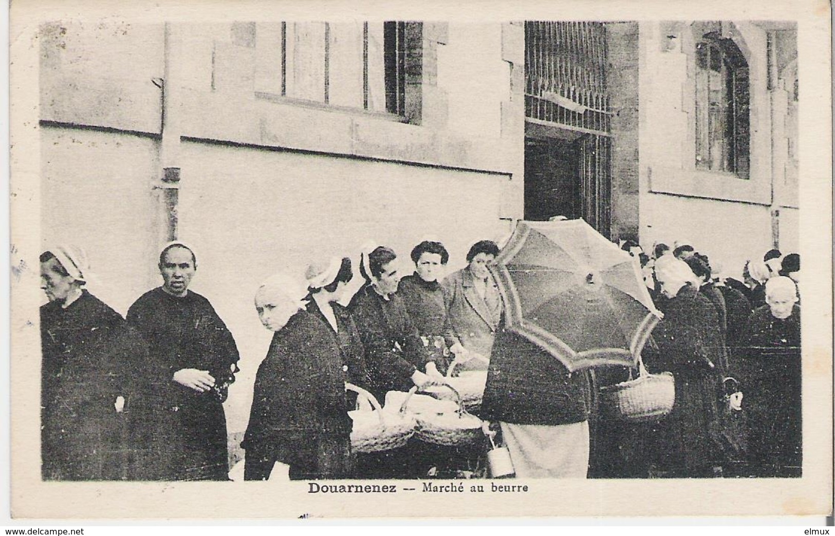 DOUARNENEZ. CP Voyagée Le Marché Au Beurre - Douarnenez